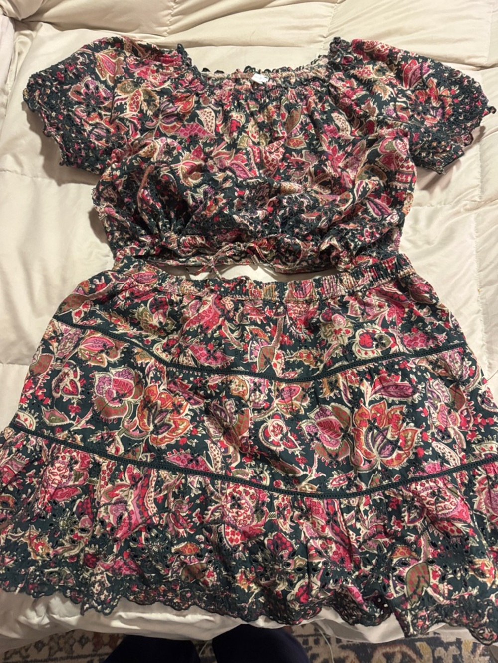 Floral Tiered Mini Skirt Set in Dark Green and Pink